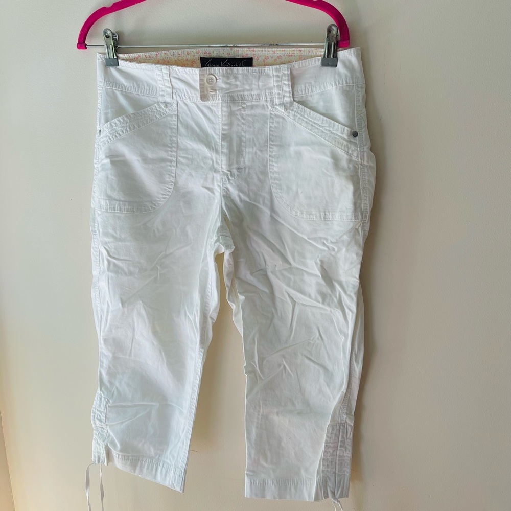 Capris - Picture 3 of 6